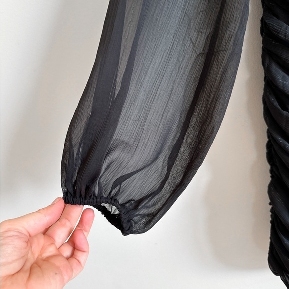 HOUSE OF HARLOW 1960 • Ruched Mini Dress in Black - Picture 7 of 16